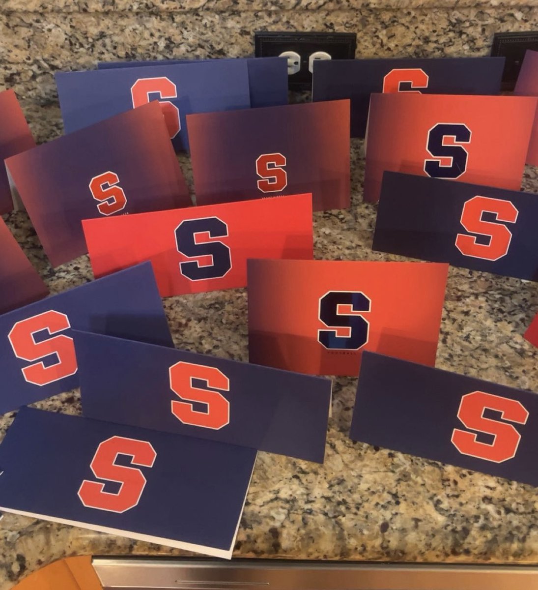 ChaseGeter's tweet image. Thank you 🍊 @CuseFootball @FranBrownCuse @CoachDT_Cuse @JaredHack_Cuse @CoachNixon_Cuse @CoachNickWill @CoachEMarcCuse @Coach_2CAP @CoachDRedd @CoachDreKates @Coach_E_Rob @Coach_RWright @Coach_Stork @mikegete20 @StoneBridgeFB