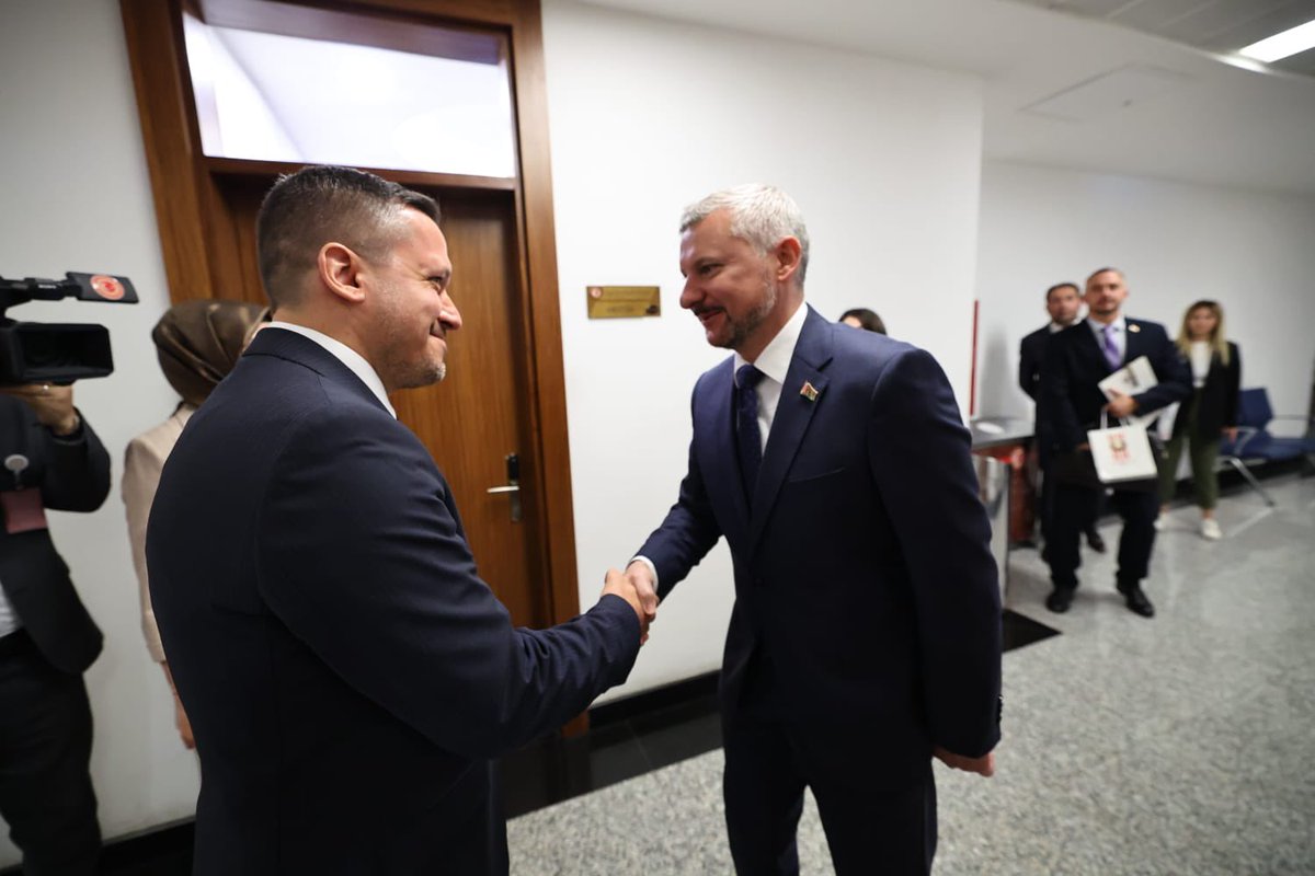 BelarusTurk_tr's tweet photo. 🇧🇾Ambassador #Glaz met with Head of Friendship Group @avSelmanEser!**  
✨Interparliamentary cooperation:  
✅Protection of family values  
✅Business delegations visits ✈️  
✅Education &amp; culture 🎓  
🛡️Participation in III Eurasian Security Conf.!  
👉🏼 https://t.co/stayf15JMc https://t.co/71DJBG7bDl