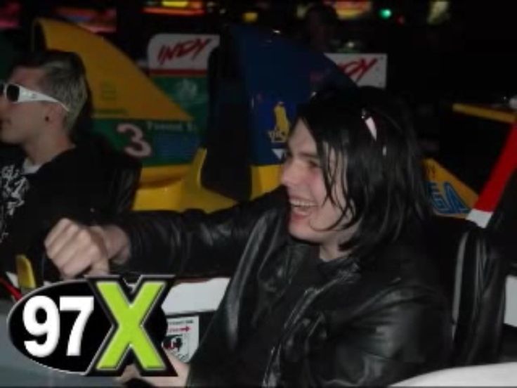 frerard daily (@frerard_daily) on Twitter photo 