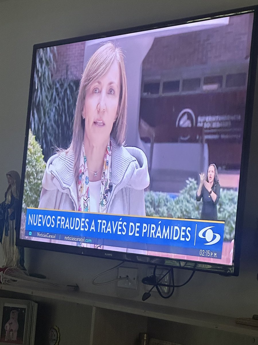 pueblo sin memoria (@andresrodrig08) on Twitter photo Ojo con la captación ilegal de dineros, estas pirámides se disfrazan de asociaciones que quieren ayudar a la población ofreciendo hasta casas con muy bajos recursos. En Monteria esto no es la excepción <a href="/Minvivienda/">Minvivienda</a> <a href="/sicsuper/">Superintendencia de Industria y Comercio 🇨🇴</a> sería bueno que lleguen a esta ciudad. <a href="/NoticiasCaracol/">Noticias Caracol</a> Ojo con la captación ilegal de dineros, estas pirámides se disfrazan de asociaciones que quieren ayudar a la población ofreciendo hasta casas con muy bajos recursos. En Monteria esto no es la excepción <a href="/Minvivienda/">Minvivienda</a> <a href="/sicsuper/">Superintendencia de Industria y Comercio 🇨🇴</a> sería bueno que lleguen a esta ciudad. <a href="/NoticiasCaracol/">Noticias Caracol</a>