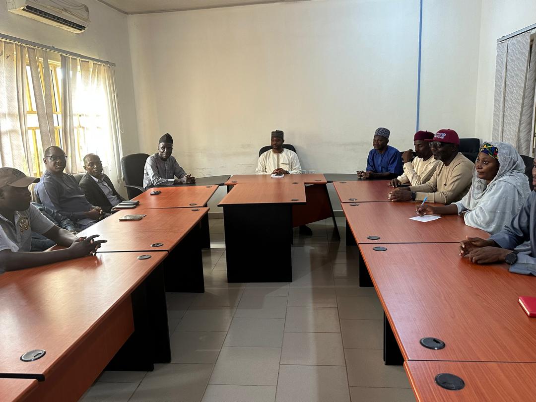 KDRUWASSA's tweet photo. The Director General of RUWASSA, Engr. Mubarak Shehu Ladan, received a courtesy visit from the executives of the Nigerian Society of Engineers (NSE), Kaduna State Chapter, led by the State Chairman, Engr. Arege Samson Bawa. The visit aimed to: https://t.co/NJyr5inNqX