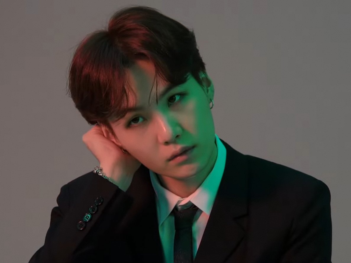 qrt with the last photo you saved of yoongi