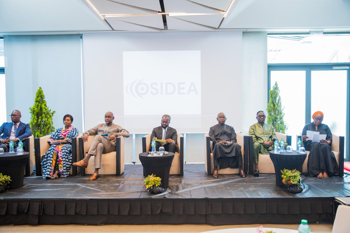 Mepmsenegal's tweet image. 📍Dakar | Ce mardi 8 juillet 2025, M. Cheikh Niane, SG du @Mepmsenegal, a lancé la 5e table ronde sur la gouvernance des ressources minérales organisée par l’@osideasn.
🎯 Thème : Passer de l’exploitation à la transformation pour faire du 🇸🇳 un hub industriel africain. 📸⤵️