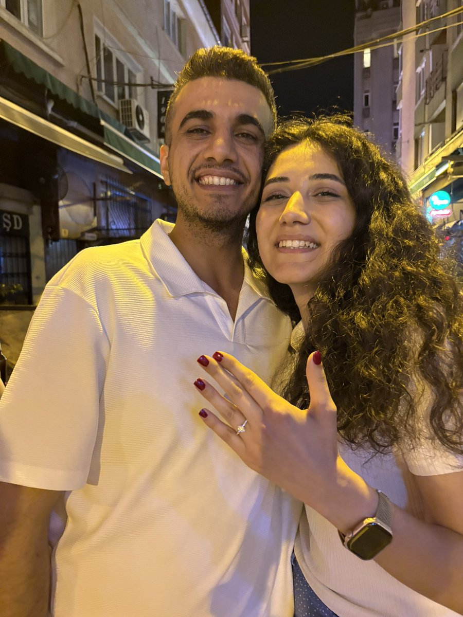 duygu_ozyerr's tweet photo. I said yesss 💍🤍 https://t.co/UwdZZq89zw