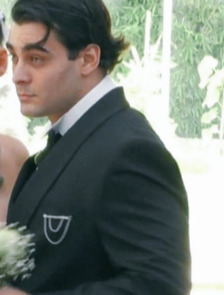 poly_ramp's tweet image. Για κάποιο λόγο από την πρώτη στιγμή που τον είδα μου θυμίζε τον Αngelov από το  παμπάλαιο Practical magic .( βέβαια ο Jimmy ήταν γόης 🤭)#bigbrothergr