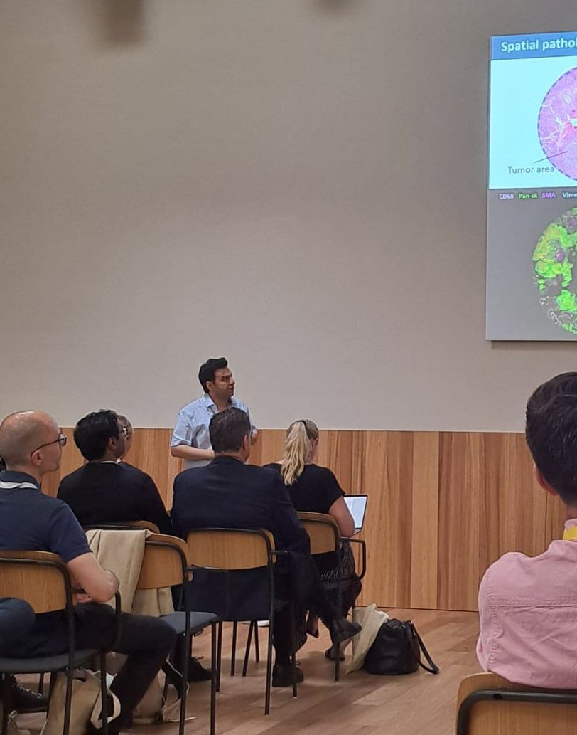 Savai Lab (@savai_lab) on Twitter photo Excellent presentation of <a href="/NabhaniJamal/">Jamal Nabhani</a> about spatial profiling of the tumor microenvironment in fibrosis-associated lung cancer at the #DZL2025 in Heidelberg! 🫁🧬🔬<a href="/r_savai/">Rajkumar Savai</a> <a href="/SPullamsetti/">Soni Pullamsetti</a> <a href="/mpi_hlr/">Max Planck Institute for Heart and Lung Research</a> #DZL #CRC1213 #UGMLC <a href="/CPI_ExStra/">CPI</a> <a href="/dzlacademy/">The DZL Academy</a> #LungCancer #TumorMicroenvironment Excellent presentation of <a href="/NabhaniJamal/">Jamal Nabhani</a> about spatial profiling of the tumor microenvironment in fibrosis-associated lung cancer at the #DZL2025 in Heidelberg! 🫁🧬🔬<a href="/r_savai/">Rajkumar Savai</a> <a href="/SPullamsetti/">Soni Pullamsetti</a> <a href="/mpi_hlr/">Max Planck Institute for Heart and Lung Research</a> #DZL #CRC1213 #UGMLC <a href="/CPI_ExStra/">CPI</a> <a href="/dzlacademy/">The DZL Academy</a> #LungCancer #TumorMicroenvironment