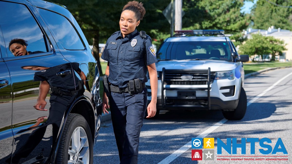 NLEOMF's tweet image. Why? A passenger side approach is much safer. Why are officers still putting themselves at greater risk by walking up to the driver’s side window? Think Safety!
#NHTSA #LawEnforcement #OfficerSafety #TrafficSafety #PublicSafety