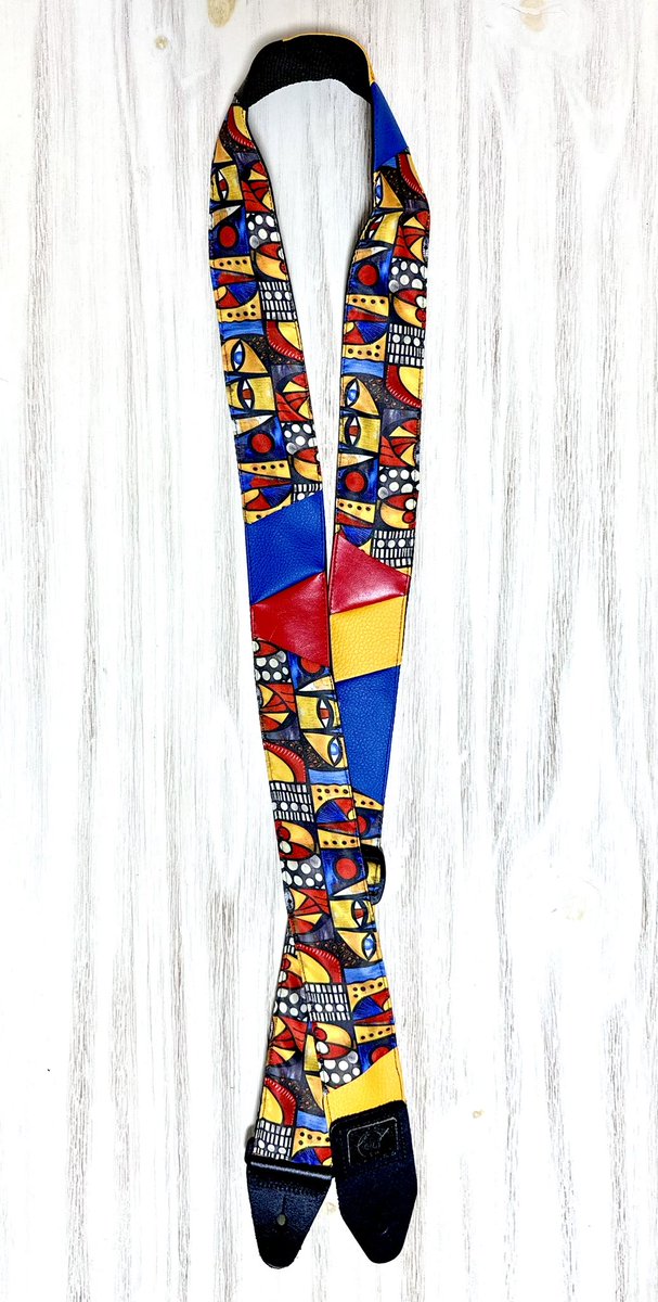 7/9新作
ピカソなストラップ

いとうさくらライブ物販
BASE・メルカリにて発売開始
3939create.base.shop/items/112865399

誰が買うねん
って路線を攻めるのが3939createのストラップです。
いやほんまに誰が買うねん
