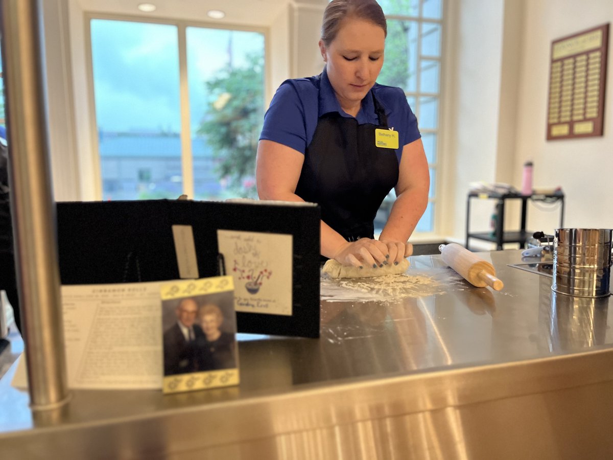 Join us for a monthly taste of history with Flavors of the Heartland. Each month, we feature a historical, family, or community recipe with presenters. Tomorrow, join Bethany Hrachovec as she shares her recipe for blackberry cobbler and ice cream! indianahistory.org/events/flavors…