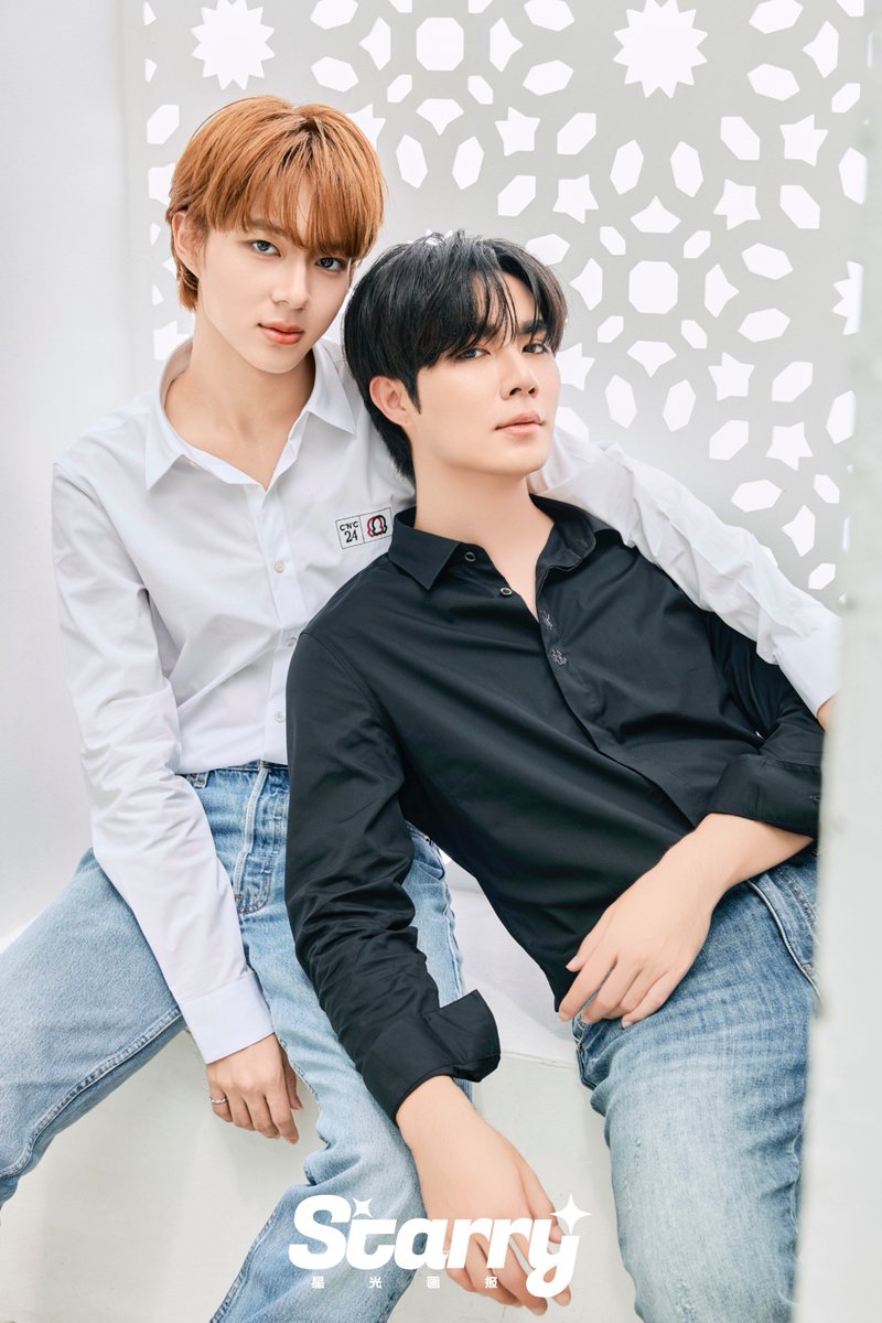 ubl_umbrella's tweet photo. 📸 Os atores tailandêses #ZeeNunew estão deslumbrantes na revista #StarryMagazine
A luz bege cobre suavemente, o calor entrelaçado pelo limão e pela lima se espalha por trás da cortina de luz. O brilho sob as pontas dos dedos é o sorriso suave no canto dos olhos.
❗️A pré-venda da revista #ZeeNuNew está prestes a terminar!
Link de assinatura: https://t.co/Bhs7QhsVlP
#ZeePruk
#NuNew
#ซนซน
