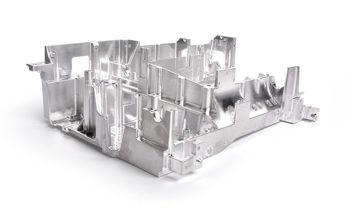 facfox3d's tweet image. CNC Machining with Aluminum Alloy creates exceptional parts! This case highlights a complex chassis, leveraging aluminum's strength & lightweight properties with CNC's precision for intricate geometries.
See more: buff.ly/6eHRJjs
#CNCMachining #Aluminum #ComplexGeometry