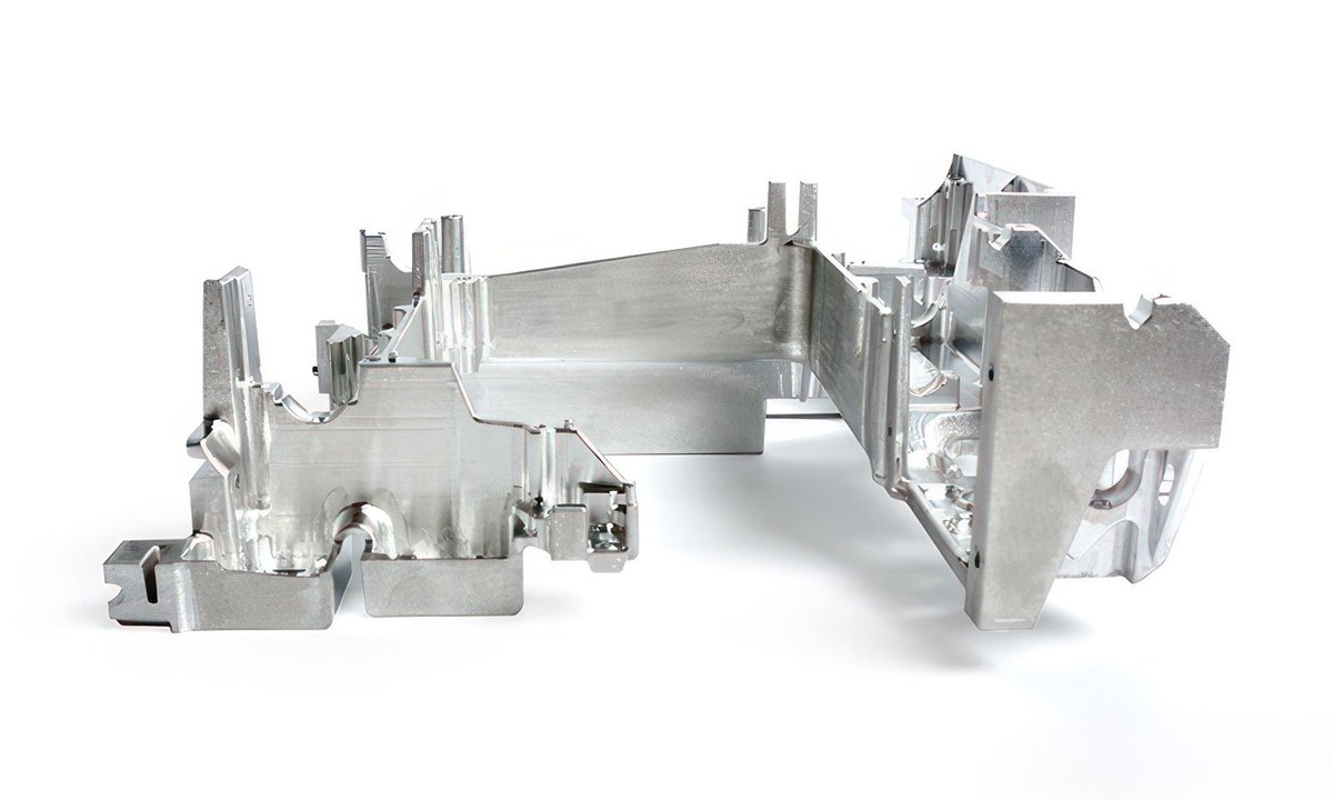 facfox3d's tweet image. CNC Machining with Aluminum Alloy creates exceptional parts! This case highlights a complex chassis, leveraging aluminum's strength & lightweight properties with CNC's precision for intricate geometries.
See more: buff.ly/6eHRJjs
#CNCMachining #Aluminum #ComplexGeometry