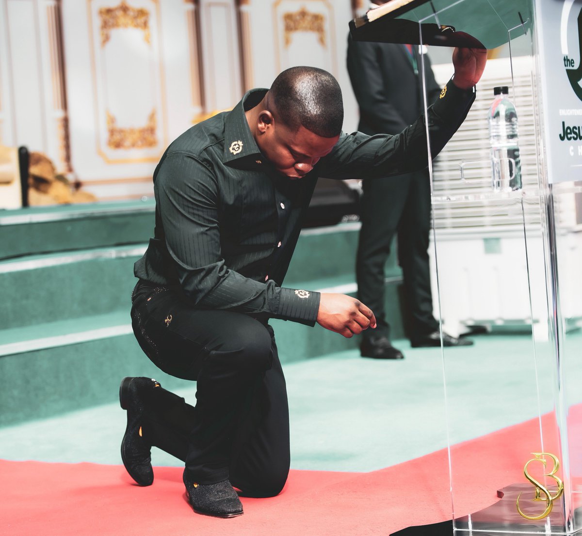 psbushiri_'s tweet image. In 1 Kings 18:41–45, we read that Elijah prayed for rain and saw results only on the seventh time. Don’t give up—pray on
