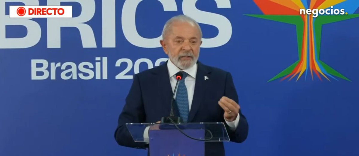 🇧🇷 "#BRICS como otra forma de hacer política. Algo nuevo que surgió en un mundo donde la política estaba determinada por países ricos" dice Lula. Antes y ahora, la disputa por el nuevo orden internacional sigue pasando por distribuir poder y democratizar la toma de decisiones.