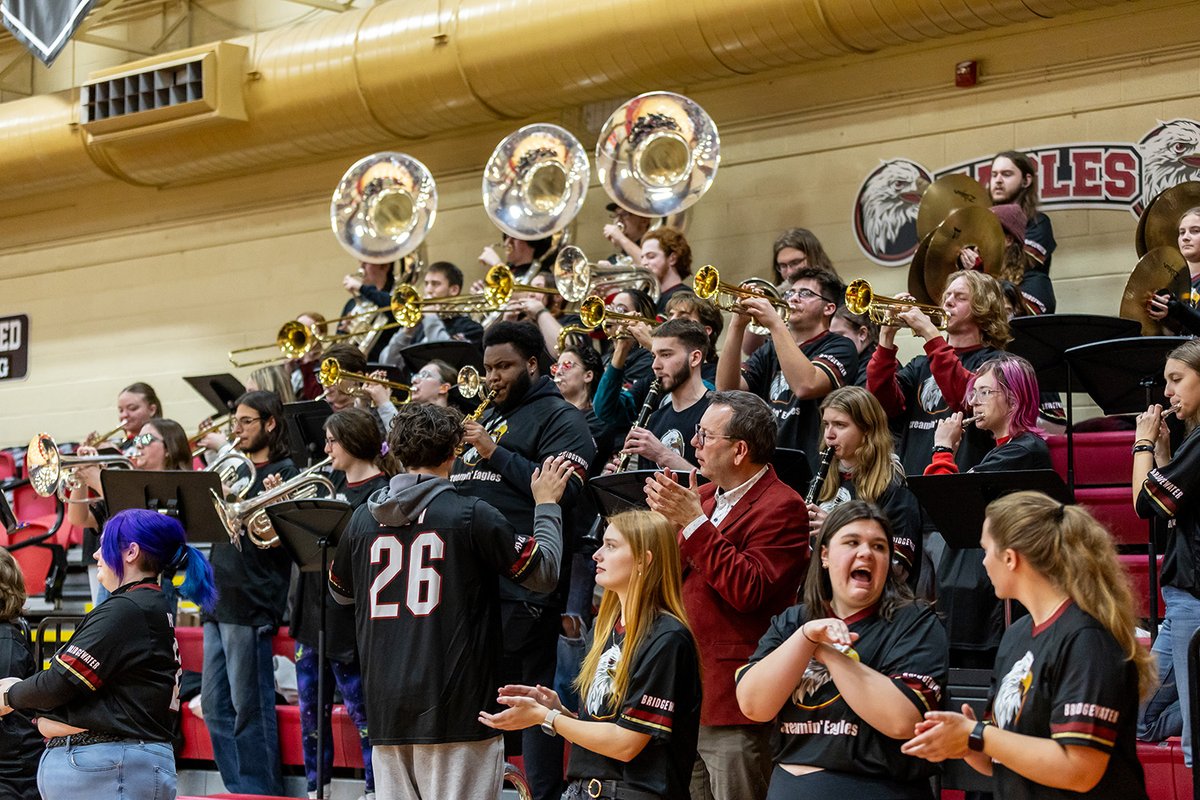 Soaring Eagle Ticket Packages are now available for the 2025-2026 season! Register now at bridgewater.edu/community-memb… 🦅