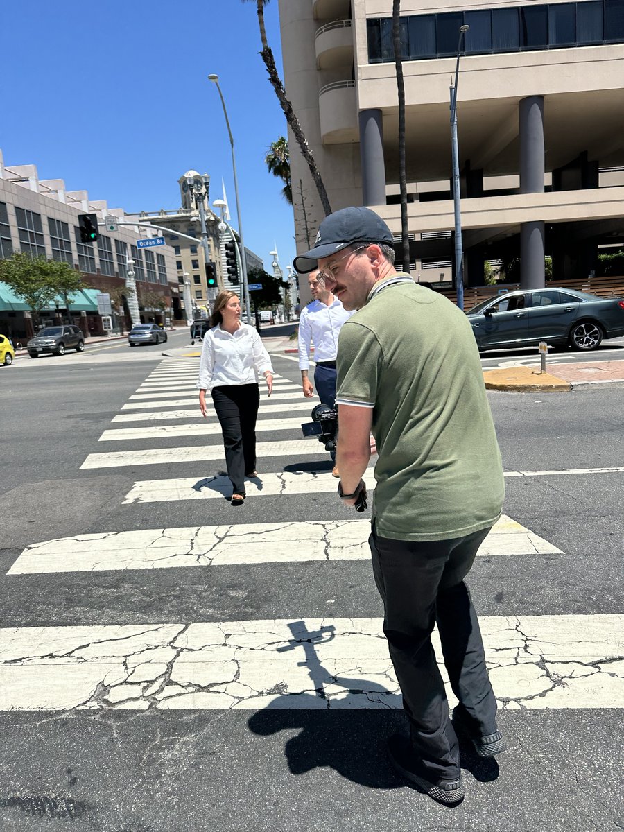 ComplyAdvantage's tweet image. Lights, camera… beach? 🏖️
We headed to Long Beach, California, to film our latest customer success story with @talamobile
Keep your shades on and your eyes peeled – the video is coming soon!