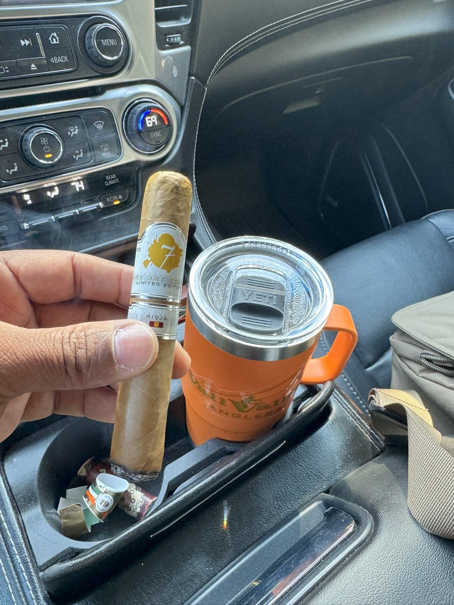 Scenic Rivers and Cigars (@ashandespresso) on Twitter photo I hope everyone had a fantastic 4th. USA! 🇺🇸 🇺🇸 🇺🇸
The weekend went by way too fast, but was lots of fun. Back to work today so I’ll start off with a nice <a href="/ElSeptimoCigars/">El Septimo Cigars</a> Rioja and a much needed cup of ambition. Have a great day everyone I hope everyone had a fantastic 4th. USA! 🇺🇸 🇺🇸 🇺🇸
The weekend went by way too fast, but was lots of fun. Back to work today so I’ll start off with a nice <a href="/ElSeptimoCigars/">El Septimo Cigars</a> Rioja and a much needed cup of ambition. Have a great day everyone
