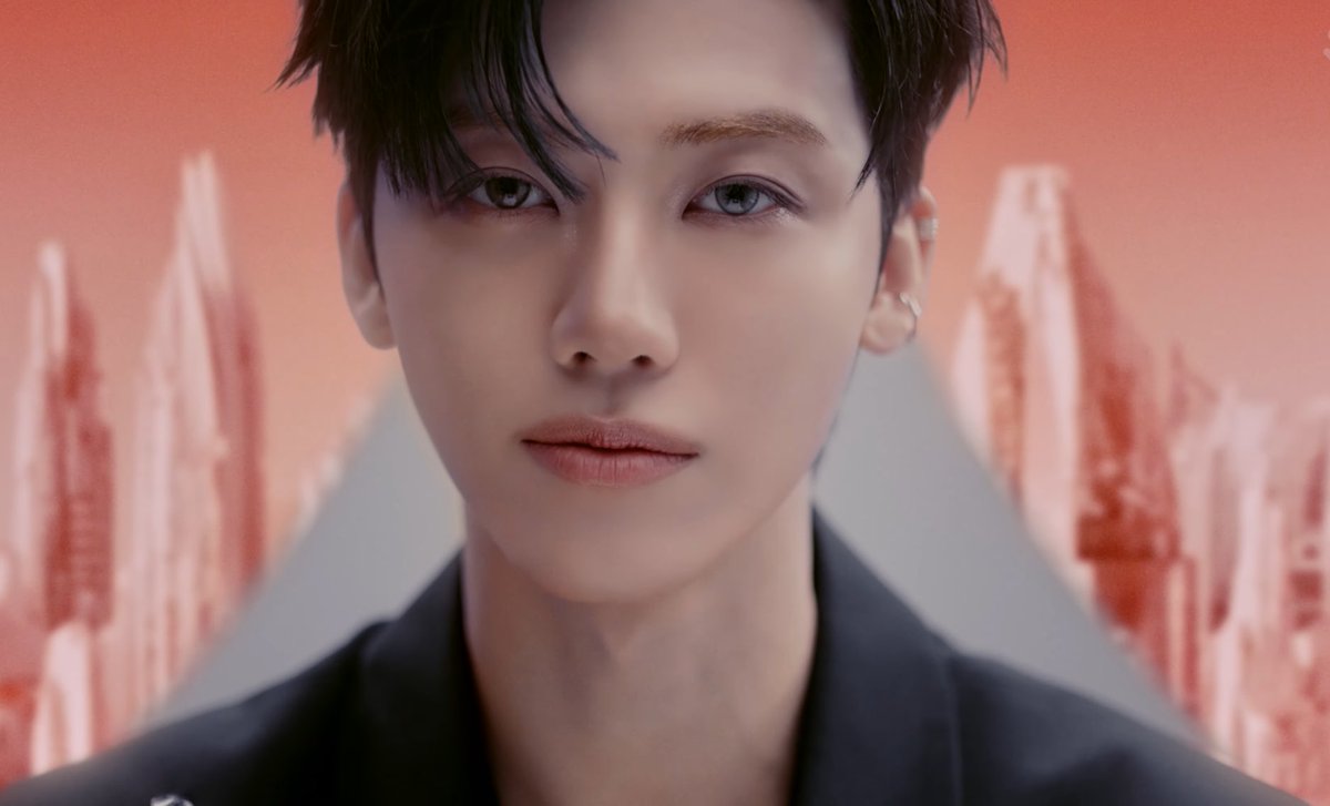 พี่พระเอกที่เป็นตัวร้ายมากอ่ะหล่อฉลาดไหวพริบเฉียบขาดนี่คือพี่พระเอกที่หล่อที่สุด