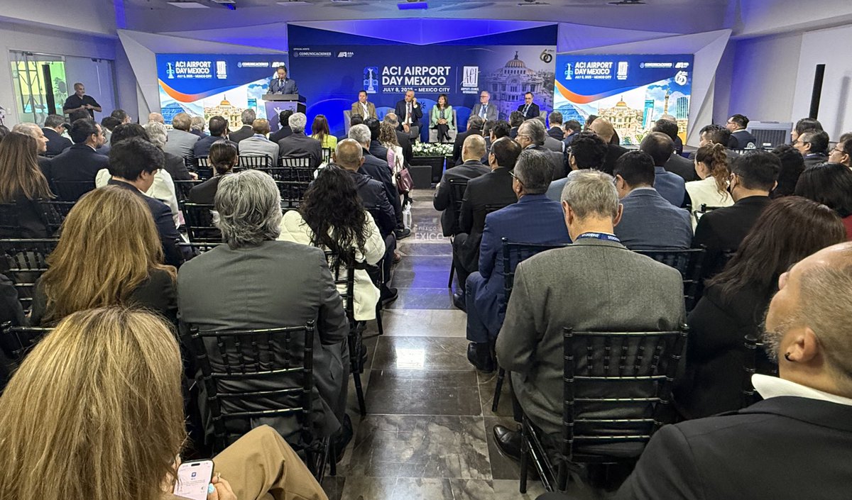 ¡Damos inicio al #ACIAirportDay en CDMX!
Autoridades, operadores y expertos reunidos por primera vez en México para debatir sobre los retos y oportunidades de la #aviación regional.

#AirportDayMex 🇲🇽✈️