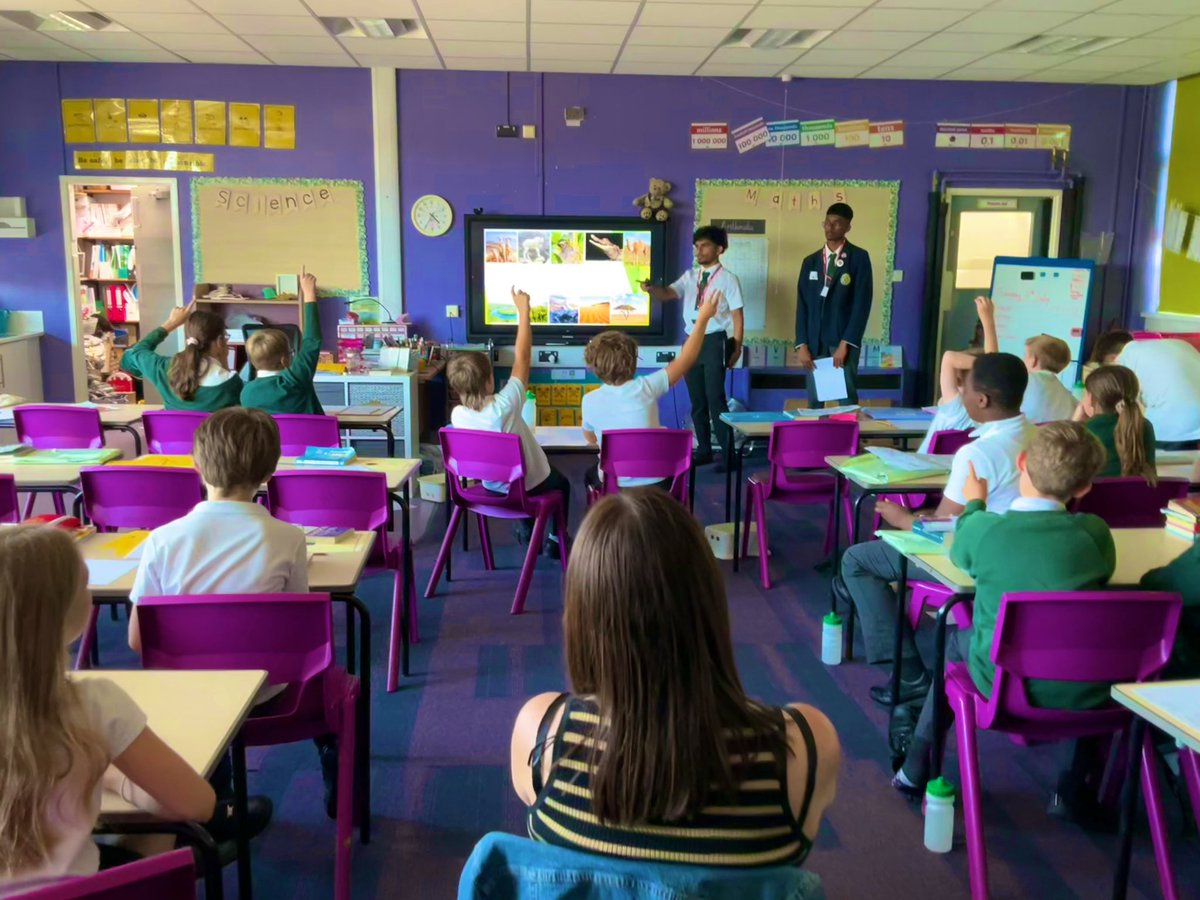 QMGS_CYM's tweet image. QMGS final CYM workshop of this academic year was presented by FUTURES Team at our @MercianTrust school,@RushallPrimary.The ENVIRONMENT workshop was led by Tevin & Riyon to Yr 6 class.Pupils enjoyed an interactive session on how to be environmentally friendly & save energy🌍 ♻️