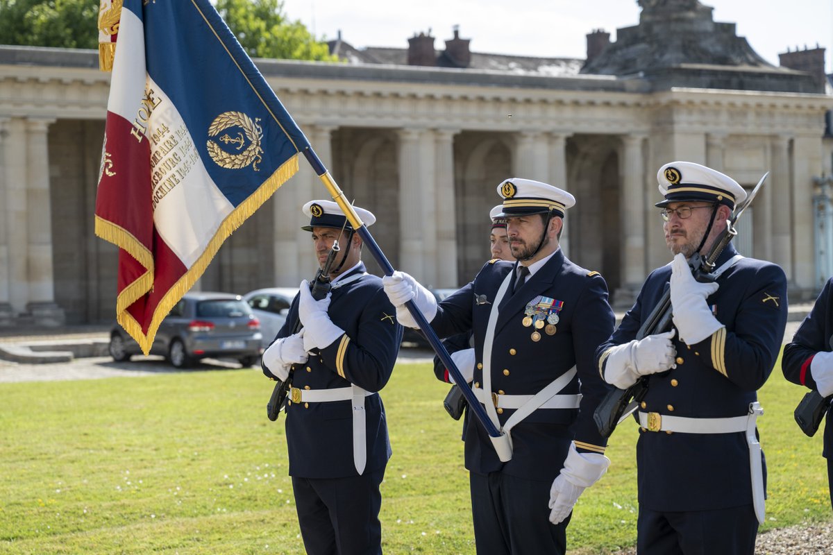 Marine nationale tweet media