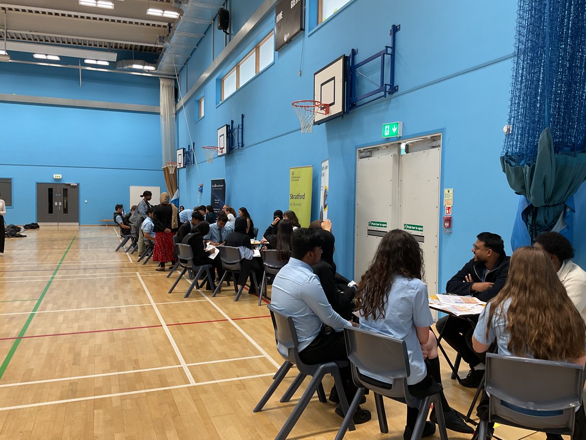 MorpethSch's tweet image. Year 10 and 11 took part in their final CPSHE Drop Day of the year yesterday, engaging in a range of valuable sessions. Highlights included a careers carousel featuring employers such as TfL, British Airways, the Civil Service, Dun & Bradstreet, Investec, Ameresco and Schroders.