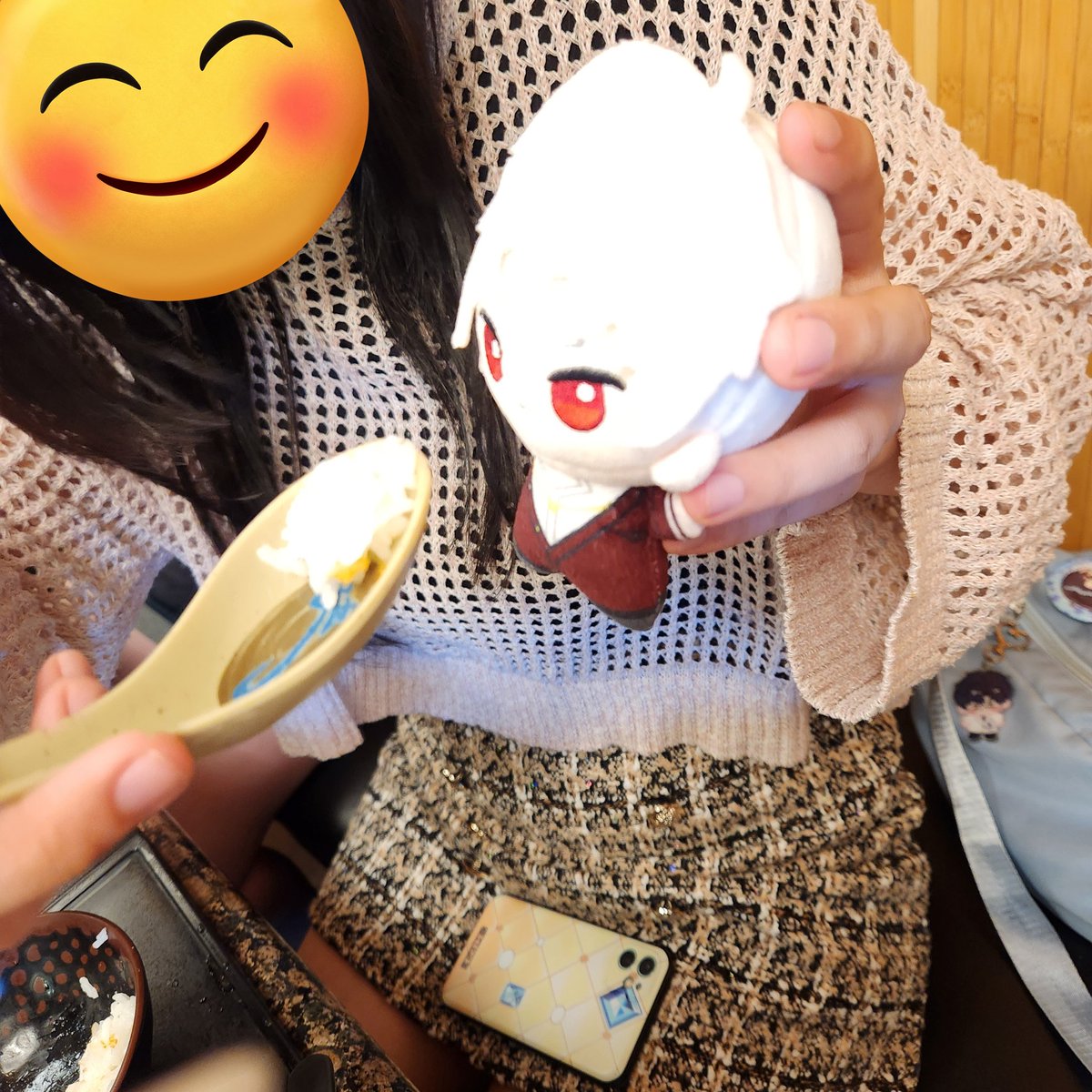 Mochi_with_Buns's tweet image. A feast for my dragon