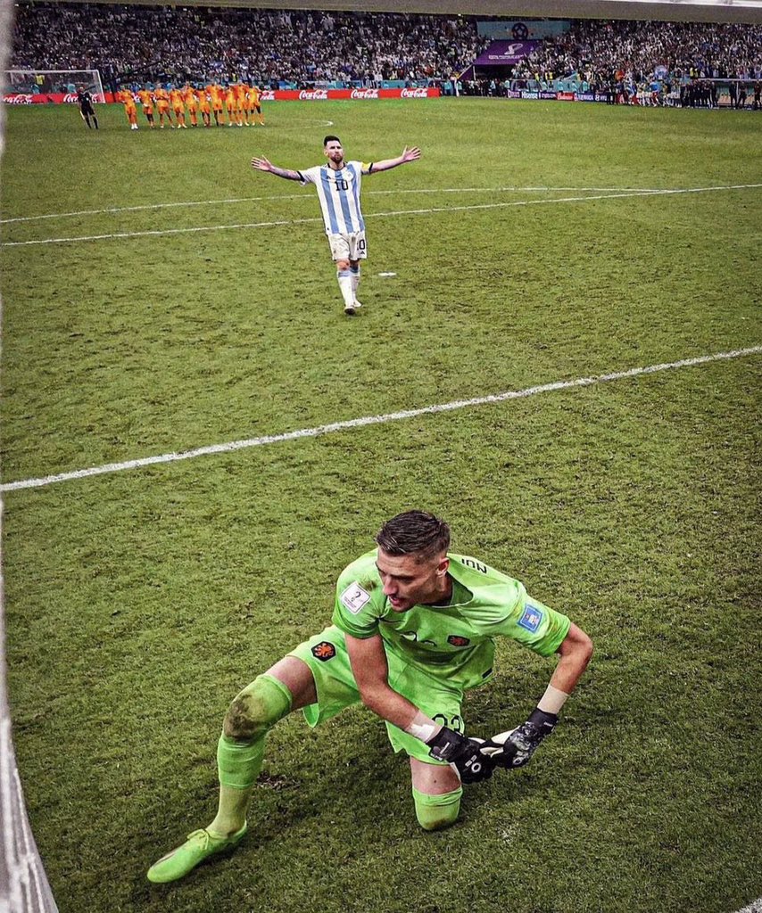 𝐈𝐂𝐎𝐍𝐈𝐂