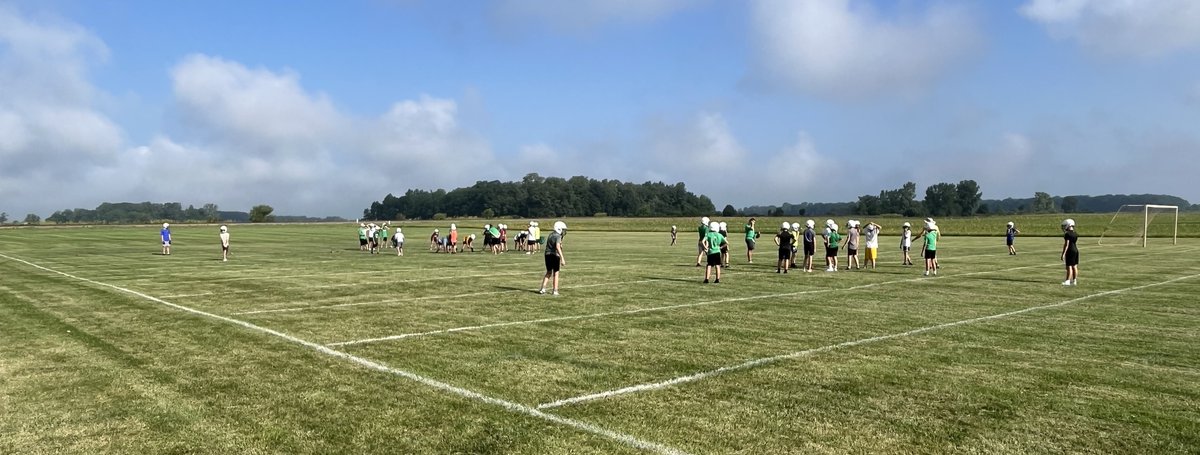 AnnaAthletics's tweet photo. Anna Junior High football camp kicks off today. Excited to see these young men hard at work preparing for the 2025 season! https://t.co/hj3BNlGwnE