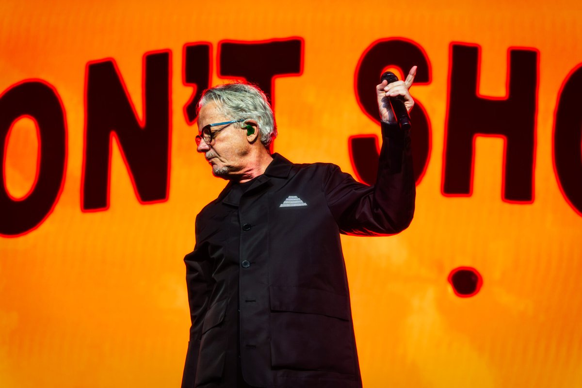 DEVO Brings New Wave Chaos and Cult Classics to Toronto melodicmag.com/live-events/de…