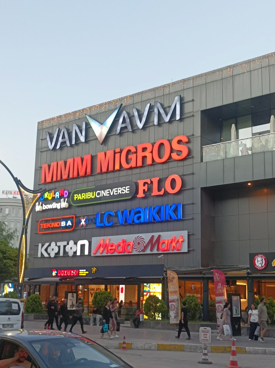 Yeri veya aracı olan varmı görüşelim