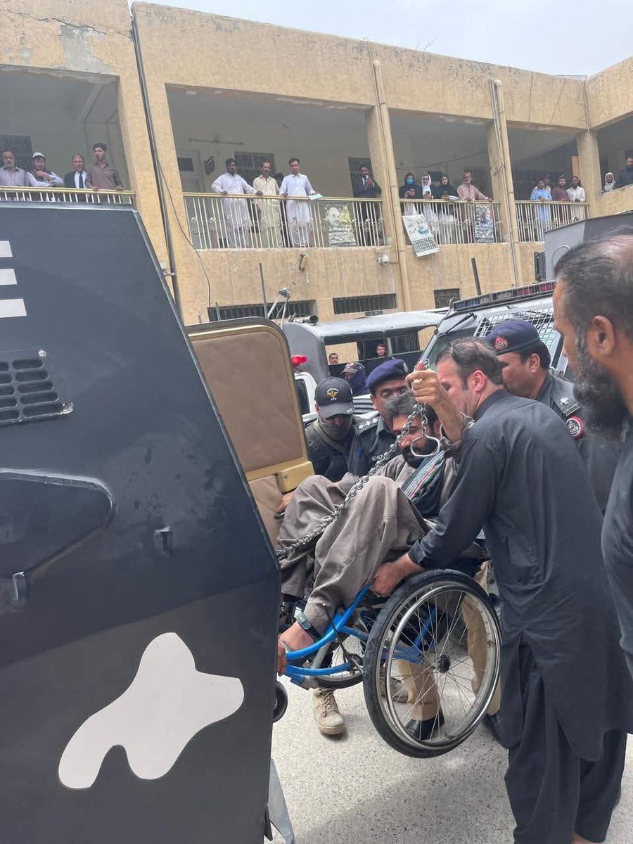 جب ویل چیئر پر بیٹھا شخص ہتھکڑی میں ہو، تو سمجھ لو مجرم وہ نہیں، تمہارا نظام ہے 
#Releasebycleaders