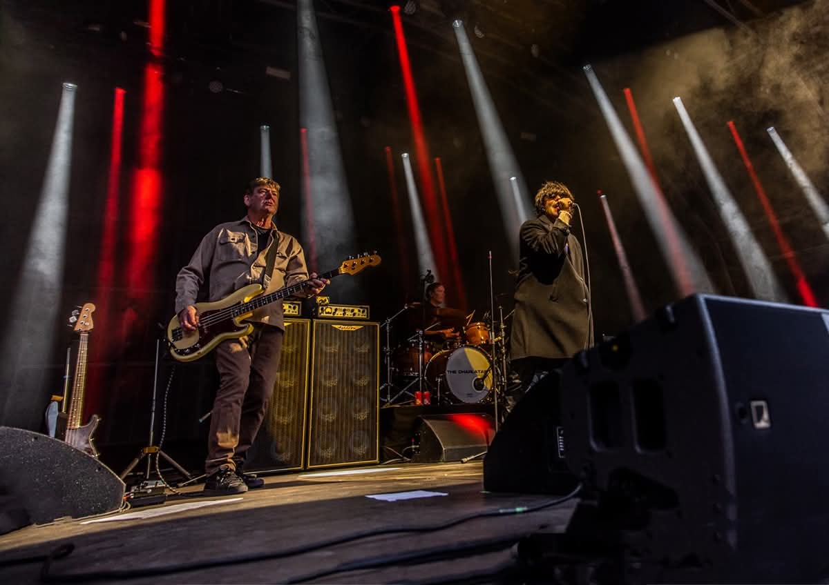 painted.papillon.smile tweet media