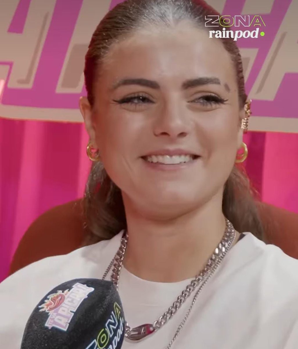 Se viene Nuevo Podcast : Te Va a Picar 🔥 <a href="/asuarezconcha/">Alex Suárez Concha</a> <a href="/_alejacastello/">Alejandra Castelló</a> ft  <a href="/luciadelapuerta/">luciadelapuerta 🧢🖤</a> 🩷🎙 Escúchalo este miércoles y el próximo que viene también 😮‍💨🎙️
 
YouTube 📌
youtube.com/@zonarainpod?s…

Spotify 📌
open.spotify.com/show/1nEU9fCOE…