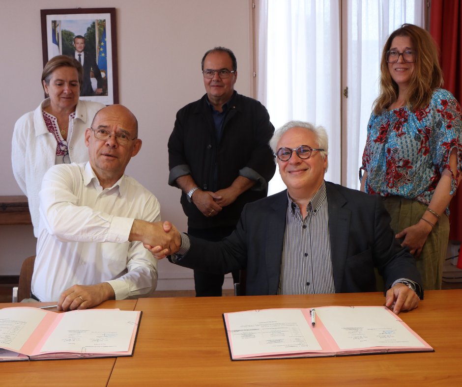Montfermeil_off's tweet image. 🤝 Signature d’une convention de partenariat entre le CCAS de Montfermeil et EDF pour lutter contre la précarité énergétique
#montfermeil #ccas #edf #solidarite #precariteenergetique #partenariat #energie #logement #fsl #aideauxpersonnes #engagementlocal