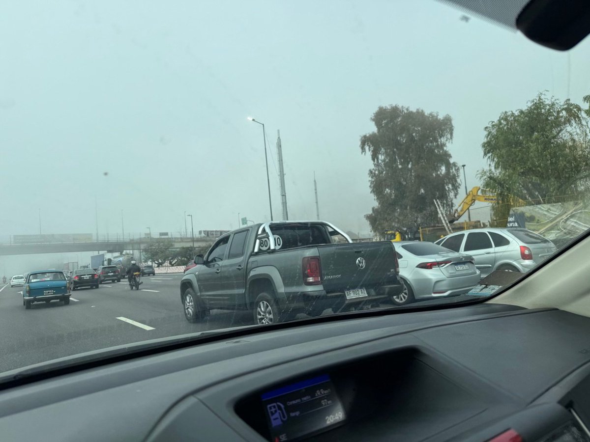 La niebla se devoró al gayinero...! 
Elijo creer🤣