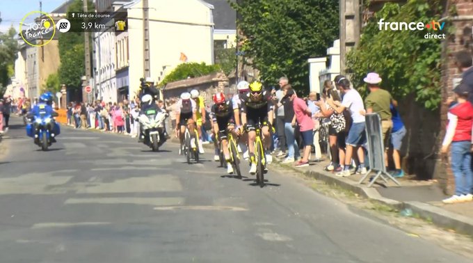 tjcope's tweet image. 4ª etapa del #TDF2025RP

🟡Vencedor de la etapa, ¡Tadej Pogacar!

2. Mathieu Van der Poel (Alpecin-Deceuninck)
3. Jonas Vingegaard (Visma-Lease a Bike)
4. Oscar Onley (Picnic-PostNL)
5. Romain Grégoire (Groupama-FDJ)