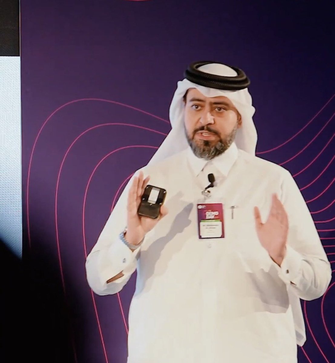 Crypto_C0mpass's tweet photo. Let’s be clear:
@SidraChain CEO, @maljefairi  he's not died, he's is very much alive — and busy revolutionizing Sharia-compliant DeFi. 🚀

He’s not a ghost, he’s a visionary. 👨‍💼🧠
The silence is not nothing.😴

So avoid to shere those fake rumors.

#SidraChain https://t.co/vhUN1YHC3X