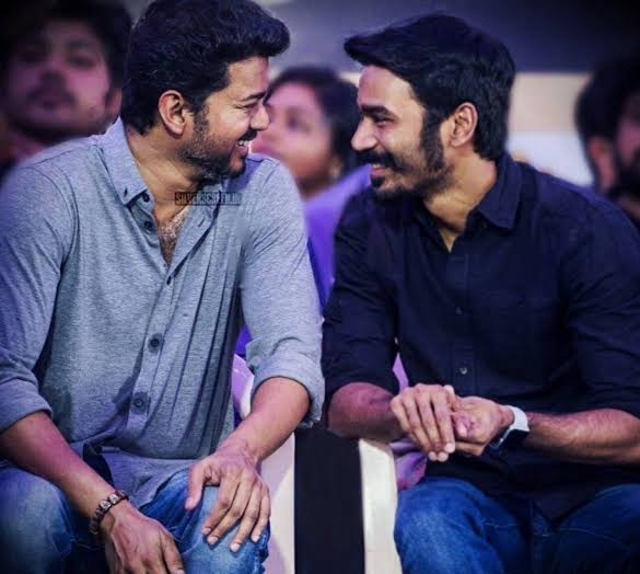 #Dhanush shows class! 👏
He gave up a ₹4.5Cr grand set meant for his film, allowing #Vijay's #Jananayagan team to use it for a song shoot instead.
A rare gesture of respect &amp; brotherhood in Kollywood 💯🔥

#Kollywood #TVKVijay #TamilCinema