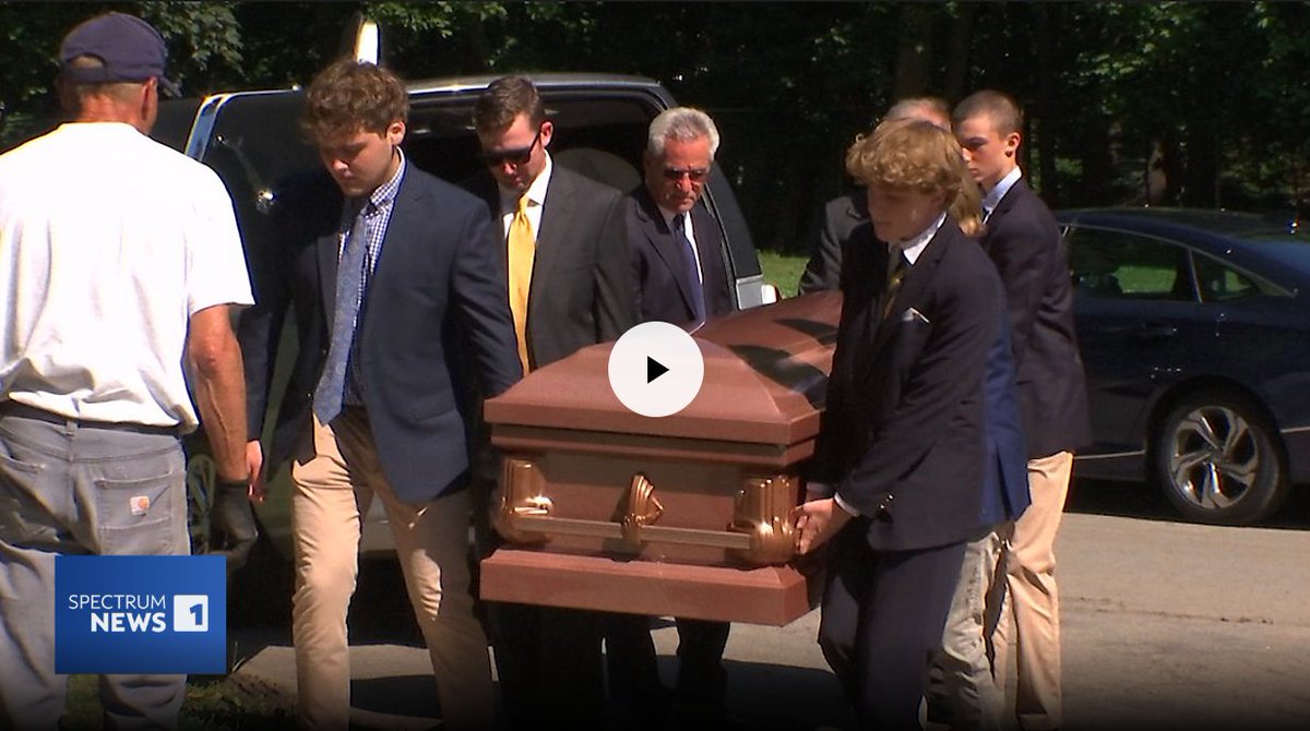 Spectrum News 1 recently featured McQuaid Jesuit’s Pallbearer Ministry, highlighting the meaningful service our students provide to the community. Read the full story below.

spectrumlocalnews.com/nys/rochester/…