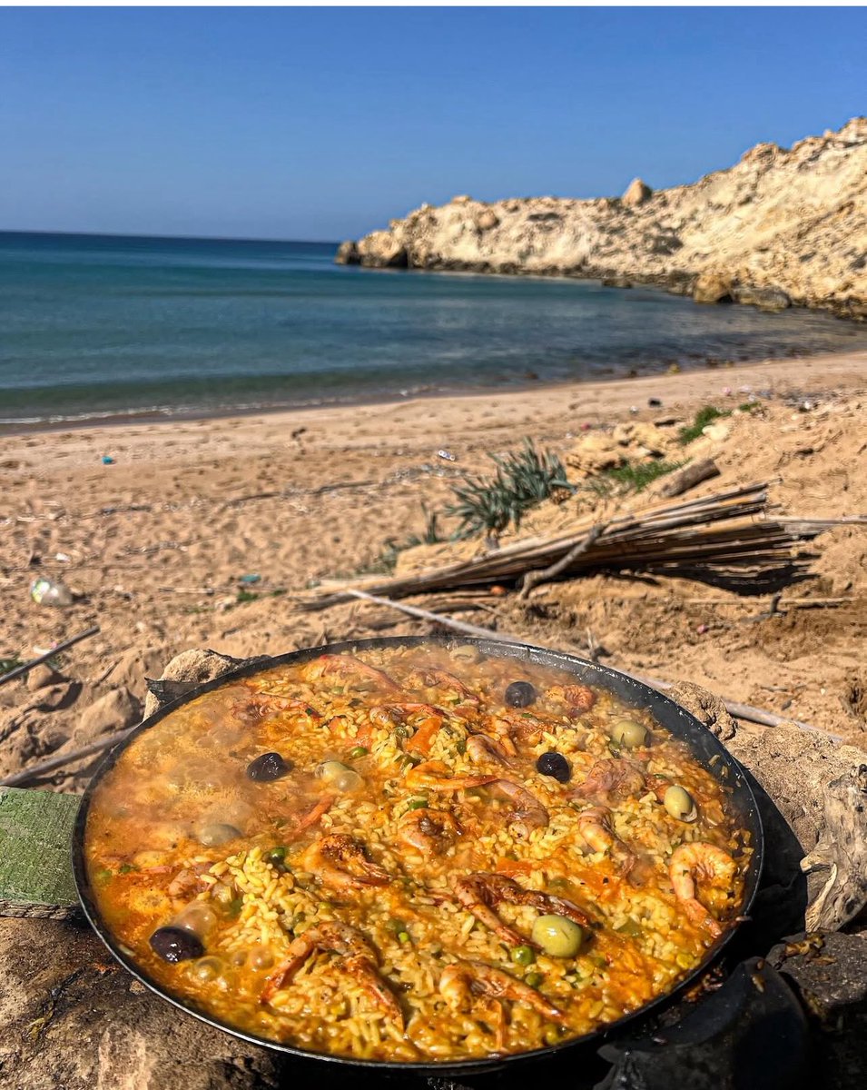 moroccomed33's tweet photo. Bella on the beach 🥘🌊
@cooking_rif 
#España #espanol #Italy #fypシviral #fypage #Cooking #beach #sea #likes https://t.co/9N80SPKdjp