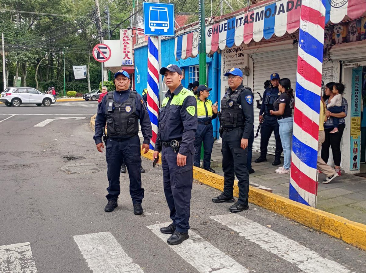 Personal de la Dirección General de Seguridad Ciudadana y Movilidad realizaron un operativo con la Policía de Tránsito de Bienes Mostrencos.

Nuestro objetivo es seguir liberando nuestras vialidades por lo que, con trabajo coordinado seguiremos llegando a más colonias.