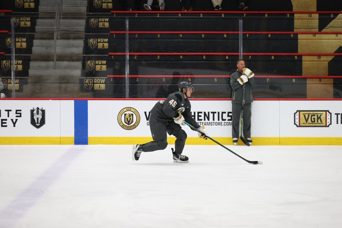 ArmadaBLB's tweet image. Quelques 📸 de Nobs au camp de développement des @GoldenKnights! 🔱
#LeFuturEstMaintenant⚡️