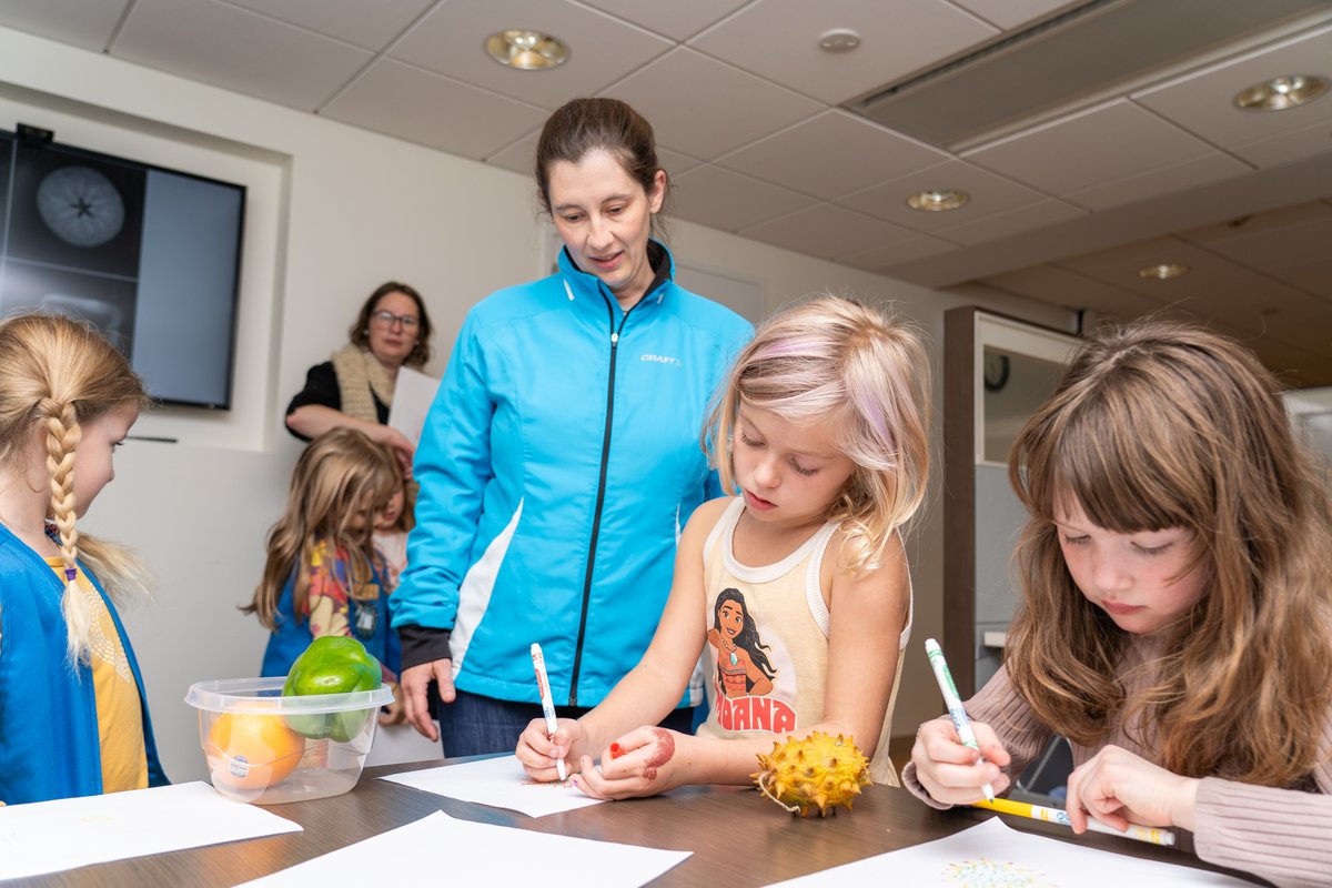 CornellCHE's tweet image. Future scientists in the making! We recently welcomed a local Girl Scout troop to our MRI facility in Cornell Human Ecology for an exciting, hands-on exploration of medical imaging.