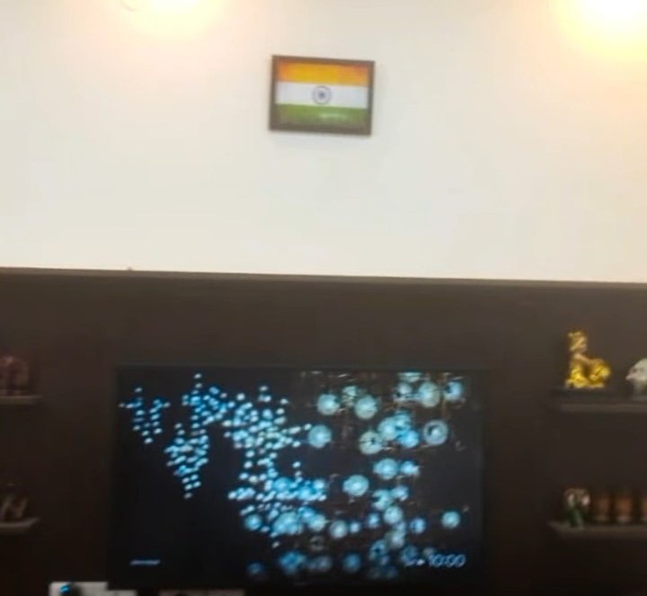 IndianRaw007's tweet image. #Homechallenge

MyHouse outside      my house inside