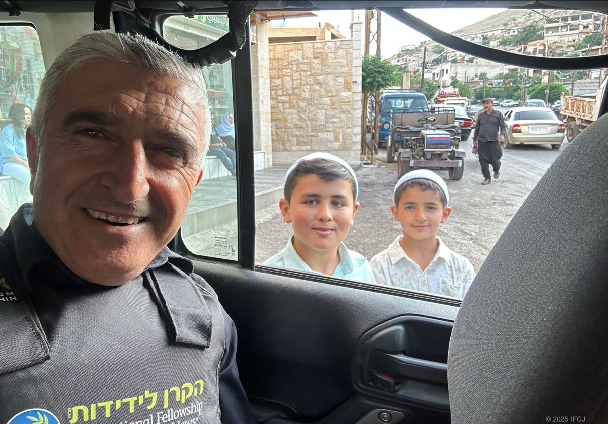 TheFellowship's tweet image. On June 23, 2025, The Fellowship and our partners launched a long-planned aid mission for Christians and Druze in Syria, despite the ongoing war with Iran.
Join us in helping provide relief where it is needed most.
Click here to give today: bit.ly/4j4iegx