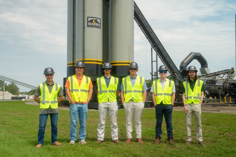 Banks_Constr_Co's tweet photo. Internship season kicked off as we welcomed six interns to the Banks team this summer. We were especially excited to have Caden Taylor and Ethan Wilkinson return. Each intern contributed across key divisions, gaining hands-on experience throughout the company.

#TeamBanks https://t.co/rOV0fbzrwD