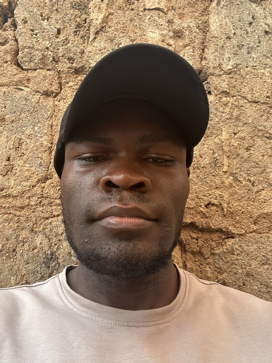 Son_of_Laikipia's tweet photo. This is my brother Makūmi. 😂 #WeareallKikuyus https://t.co/du17SFevJl