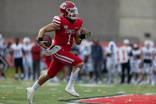 L'agence @ASE_Repr annonce que Jameson Wang est le nouveau quarterback du Frankfurt Galaxy en #ELF.

Jameson Wang a 23 ans et a joué pour le Big Red de Cornell University en Ivy League de 2021 à 2024 : 37 matchs, 6959 yds, 51 TD/31 INT, 1816 rushing yds, 27 rushing TDs.