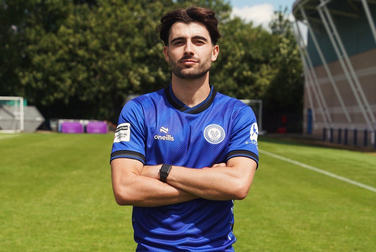 casey_pettit's tweet photo. Delighted to have signed for @officiallydale 💙

Let’s get to work 💪 https://t.co/biDukDItnB